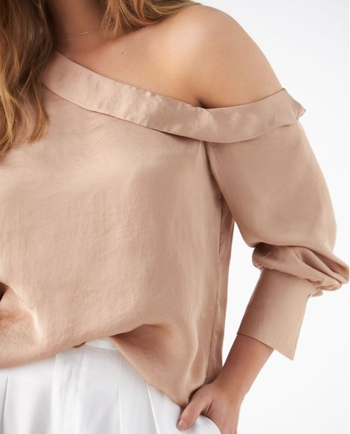 Camisa de tela fluida para mujer