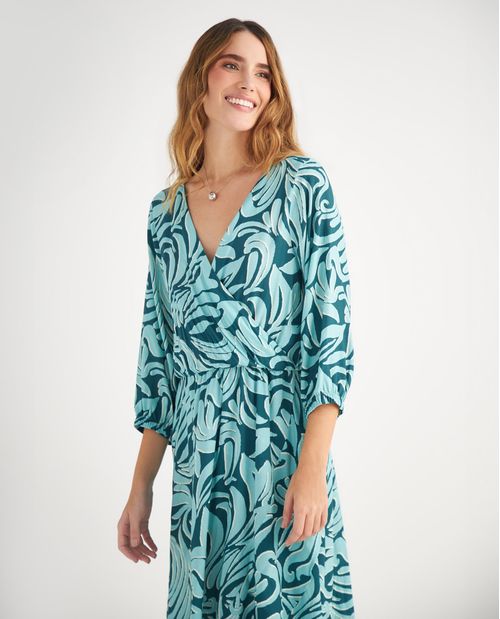 Vestido con diseño cruzado en frente