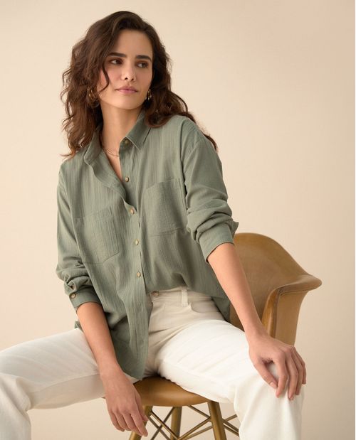 Camisa de tela con textura para mujer