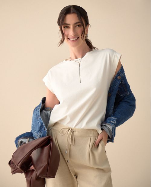 Camiseta con detalles en lentejuelas para mujer