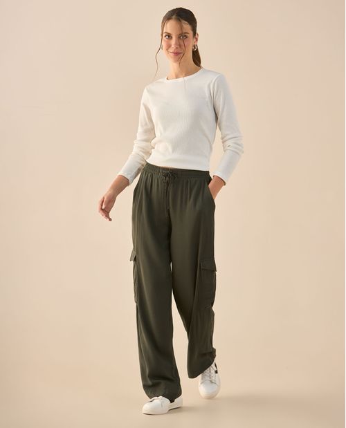 Pantalón de tela fluida para mujer