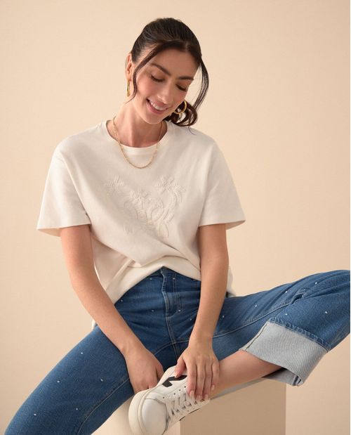Camiseta con bordado a tono para mujer