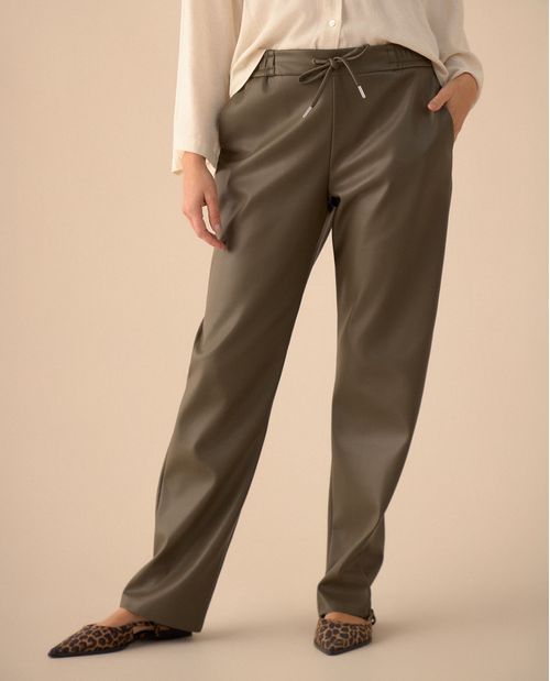 Pantalón efecto cuero para mujer