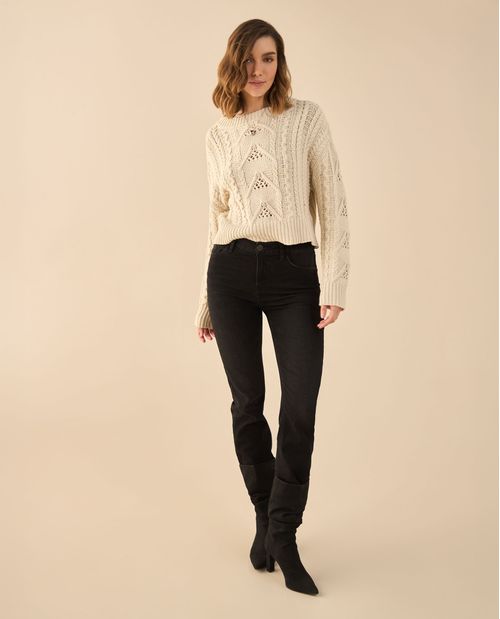 Jean Straight en black denim para mujer