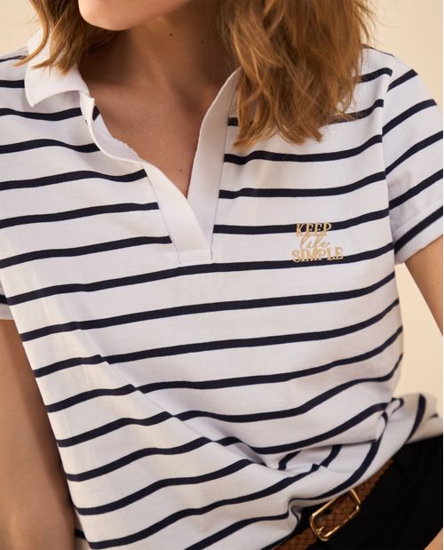 Camiseta con escote en V para mujer