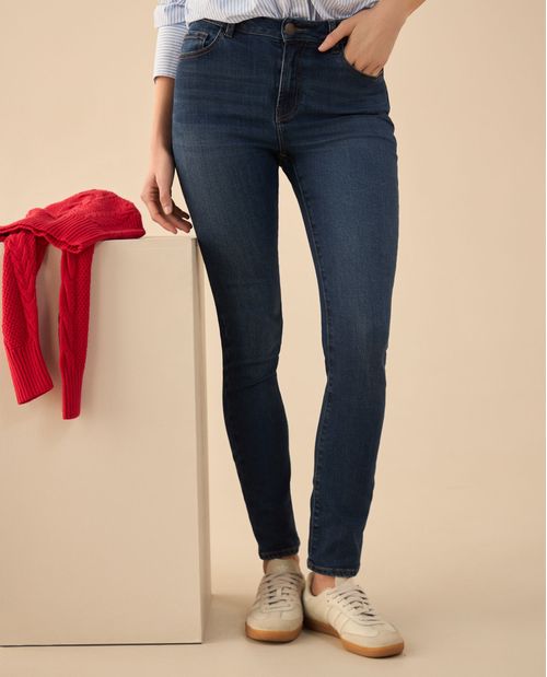 Jean slim tono oscuro para mujer