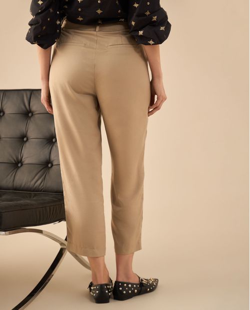 Pantalón de tela fluida para mujer