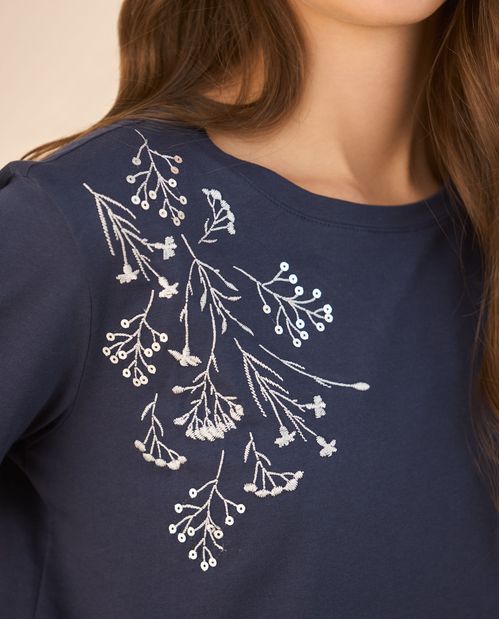 Camiseta manga corta con apliques de flores para mujer