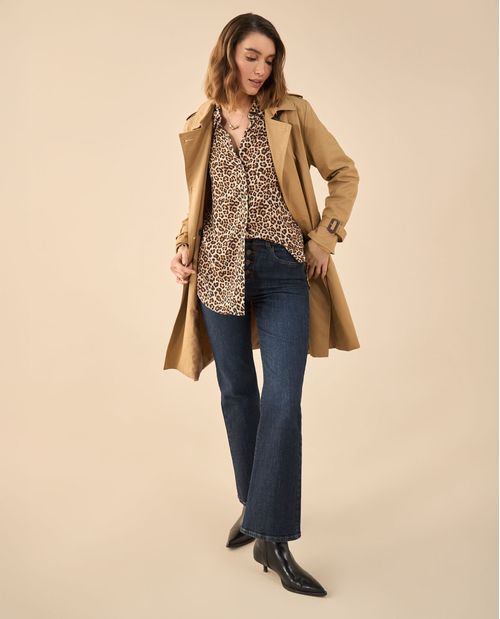 Jean Flare tono oscuro para mujer