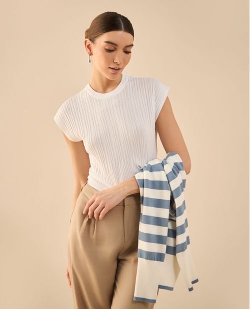 Camisa tejida de diseño cerrado