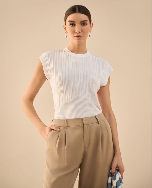 Camisa tejida de diseño cerrado