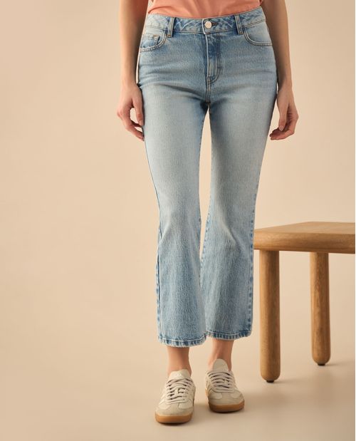 Jean Boot Cut tono claro para mujer