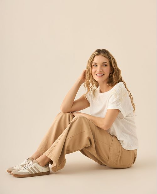 Pantalón tipo cargo para mujer