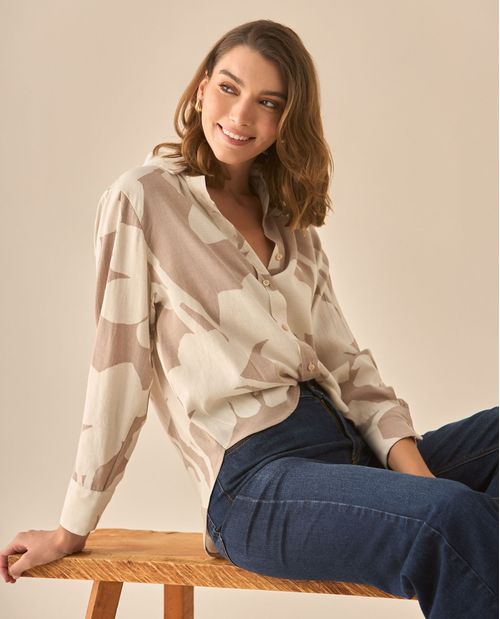 Camisa con estampado de flores para mujer