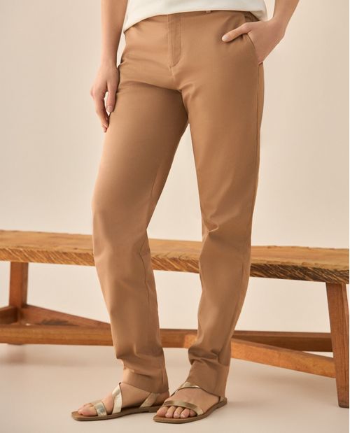Pantalón clásico con bolsillos en diagonales para mujer
