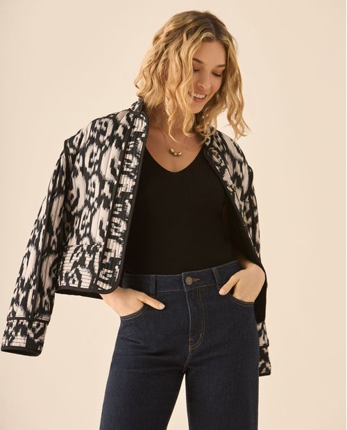 Camiseta tejida con escote en v para mujer