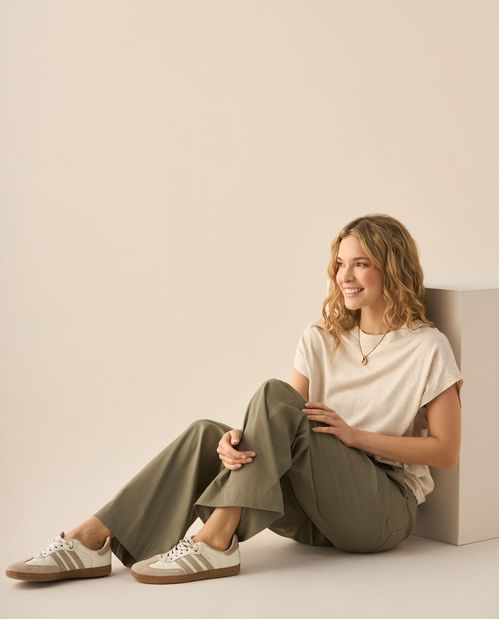 Pantalón clásico silueta recta para mujer