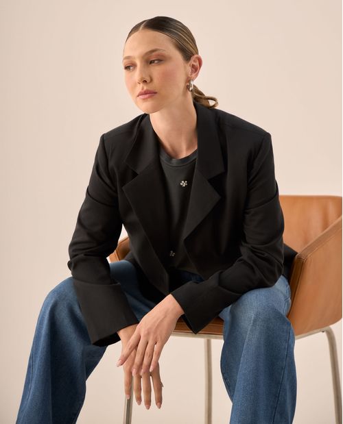 Blazer Negro Oversized con Solapas Amplias