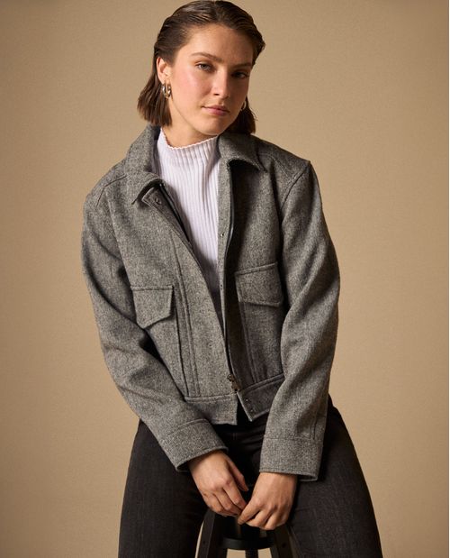 Chaqueta Bomber Gris con Textura Espiga