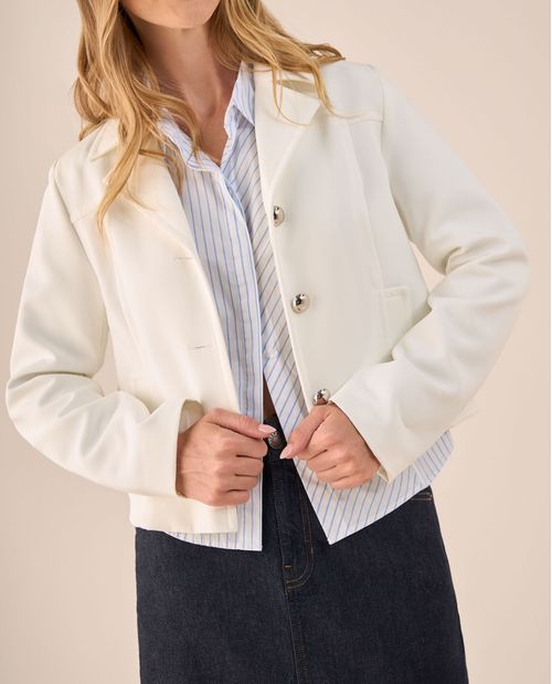Blazer Blanco con Botones Dorados