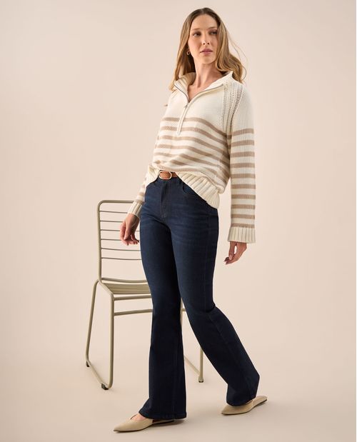 Jean Flare Azul Oscuro Tiro Alto