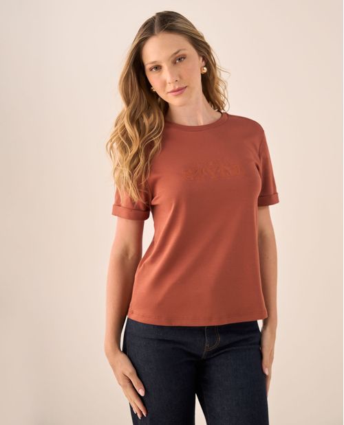Camiseta Naranja con Bordado Tonal
