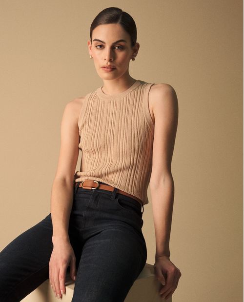 Camiseta Acanalada Beige Sin Mangas Premium
