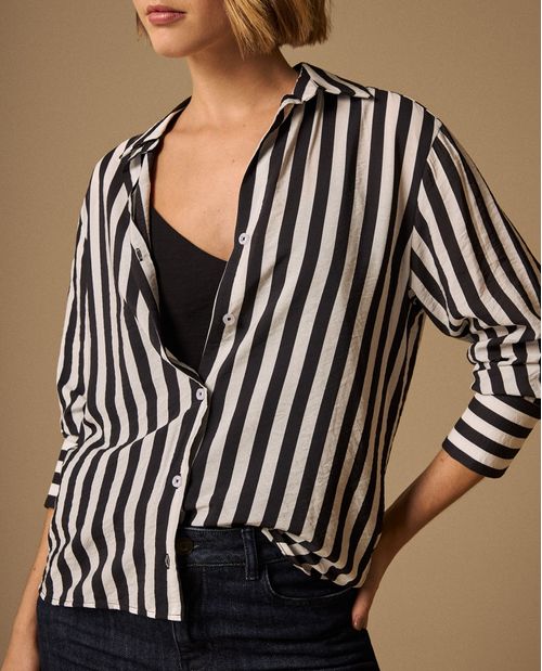 Camisa Rayas Blanco y Negro Manga Larga