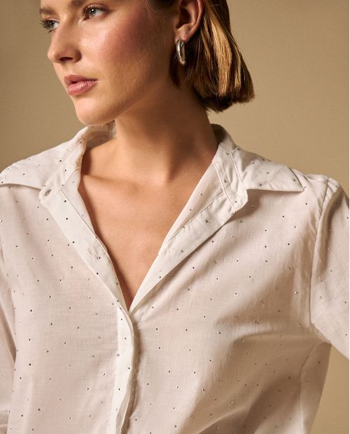 Camisa con Micro Puntos Negros