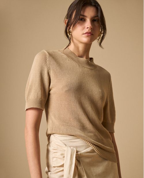 Camiseta tejida manga corta con cuello alto para mujer