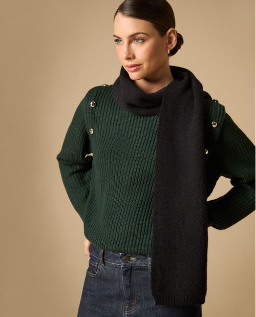 Suéter cuello alto con detalles metálicos para mujer