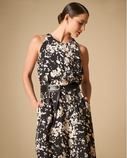 Vestido largo estampado sin mangas con cinturón