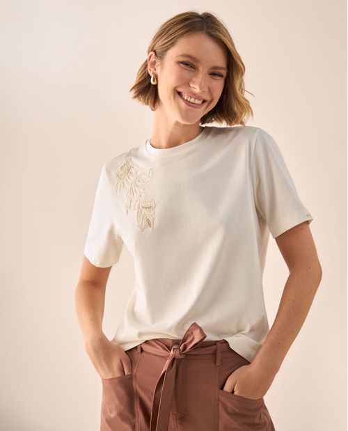 Camiseta Verde Bordado Floral Wild Blooms